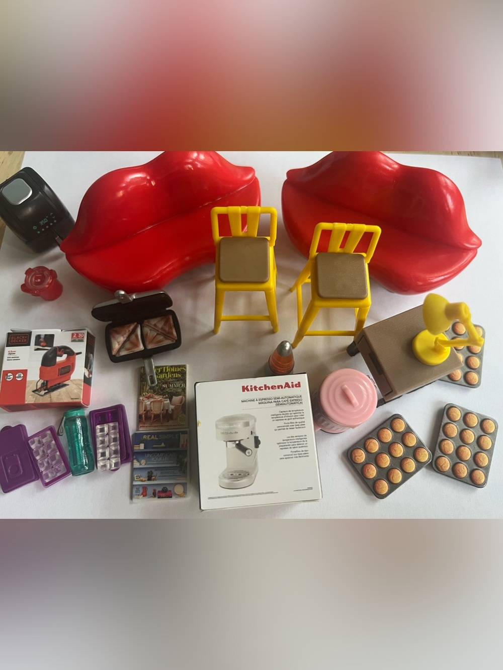 Zuru Mini Brands Home Series Lot Sofa Air fryer Chairs Garbage Can